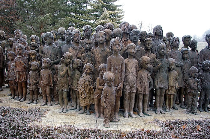 4 sculptures-children-of-lidice-czechoslovakia-czech-republic.jpg